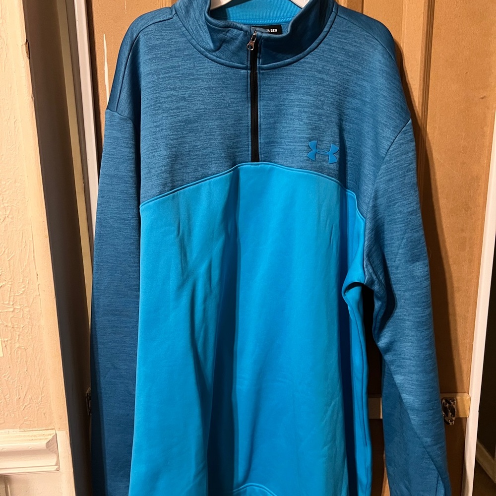 Under Armour Pull Over
